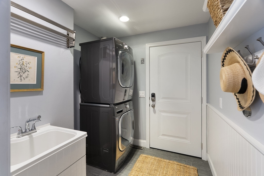 550 Wolf Swamp Road Longmeadow, MA 01106 - Photo 20 of 42