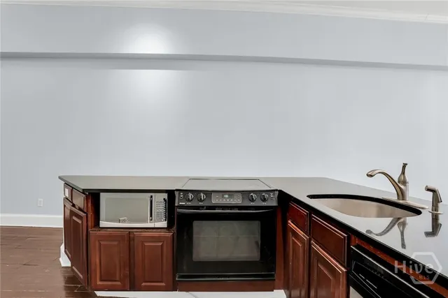 $1,850 | 321 West Broughton Street, Unit 5, Savannah, GA 31401