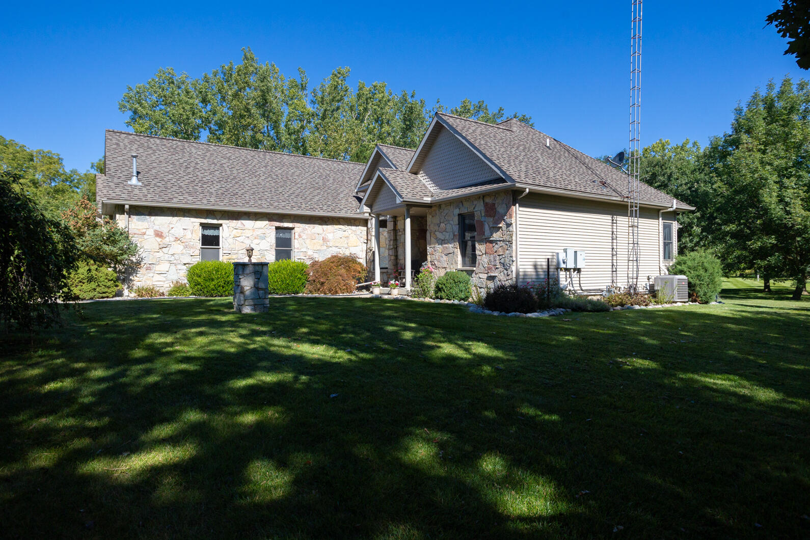 8528 Slee Road Onsted, MI 49265 - Photo 7 of 104 0N0A9920