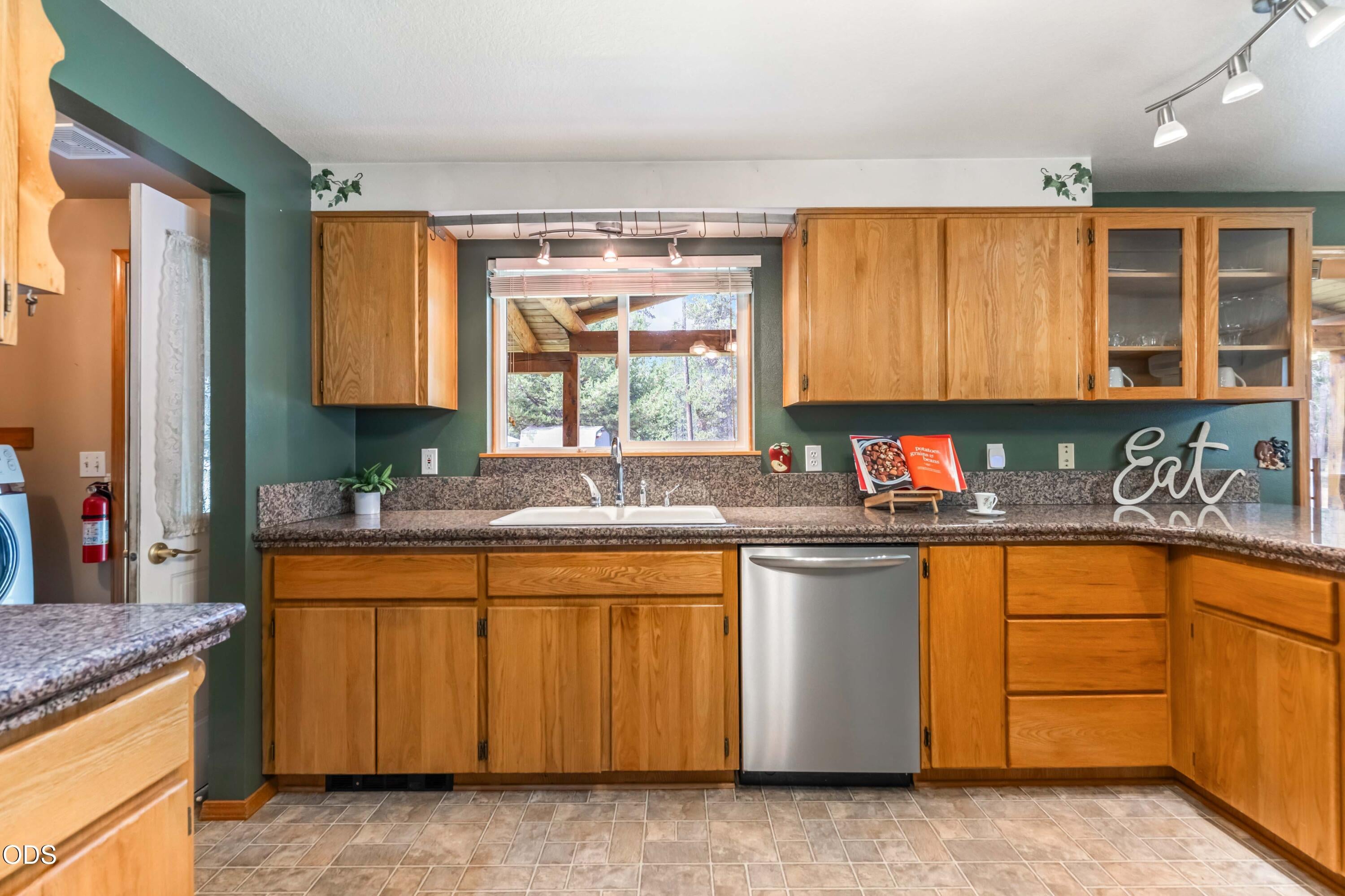 149930 Kurtz Road La Pine, OR 97739 - Photo 10 of 56 Gallery Image 10