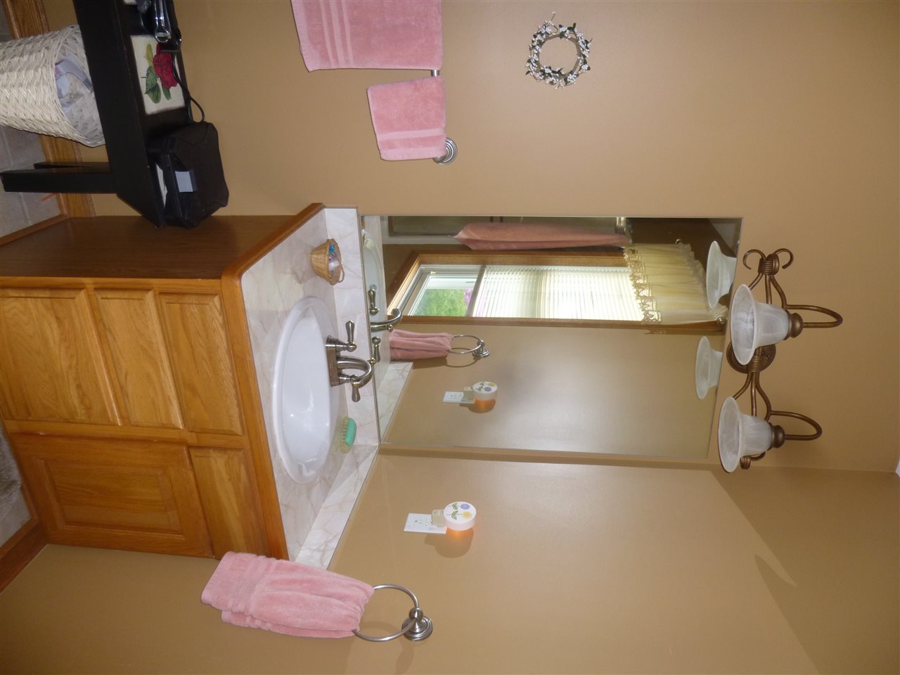 8977 West Lovejoy Road Byron, MI 48418 - Photo 29 of 40 31389203-32.JPG