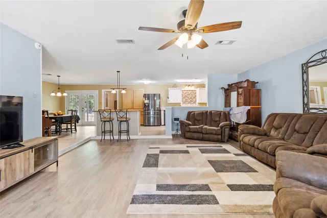 $285,000 | 4420 Shady Lane, Huntsville, TX 77320