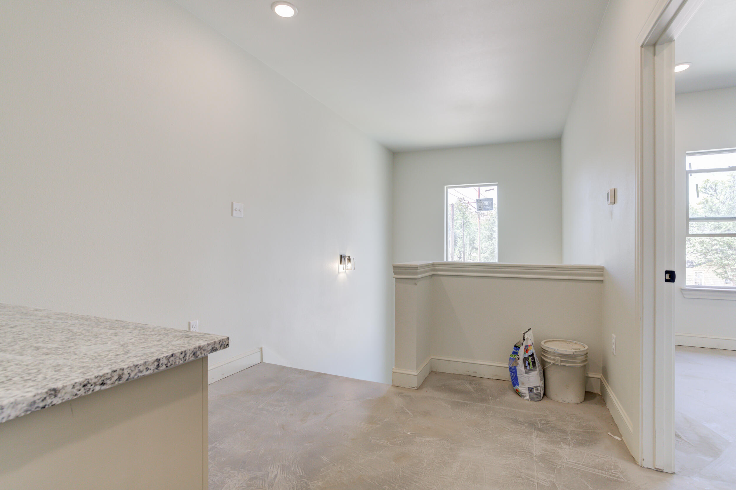 3421 24th Street Lubbock, TX 79410 - Photo 25 of 45 a view of an empty room and window