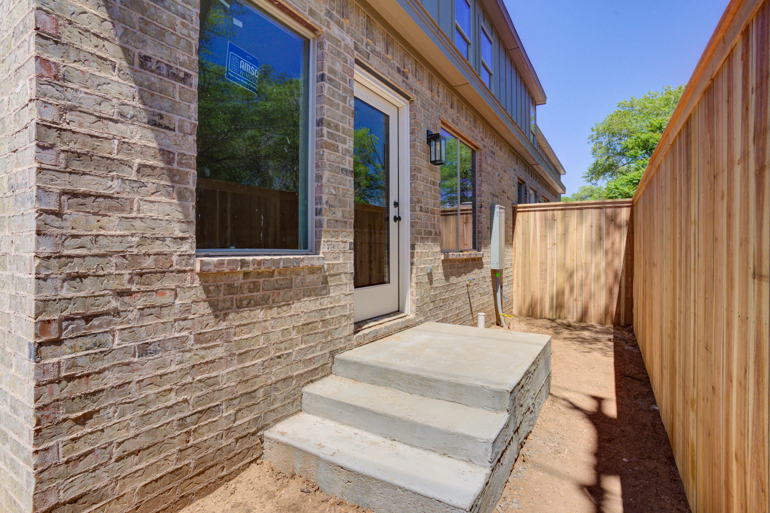 3421 24th Street Lubbock, TX 79410 - Photo 41 of 45 a balcony with view of the house