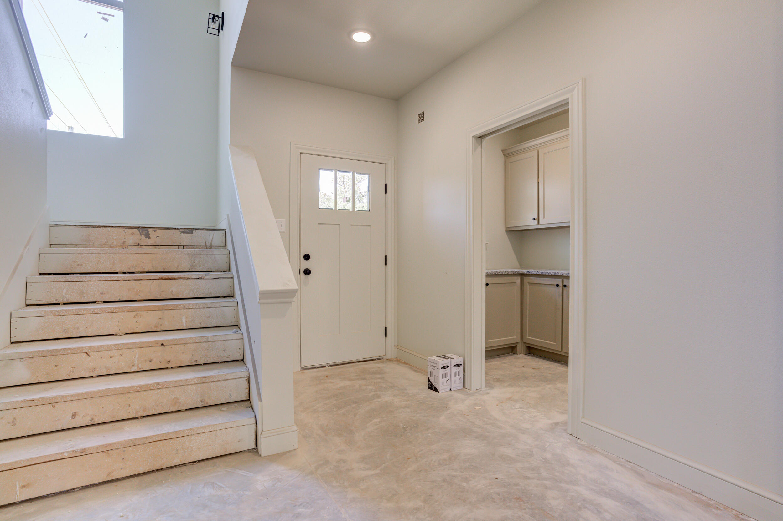 3421 24th Street Lubbock, TX 79410 - Photo 7 of 45 a view of an empty room with a window