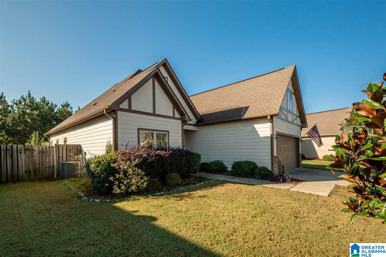 125 Robin Street Calera, AL 35040 - Photo 2 of 19