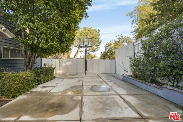 $12,995 | 3690 Crownridge Drive, Sherman Oaks, CA 91403