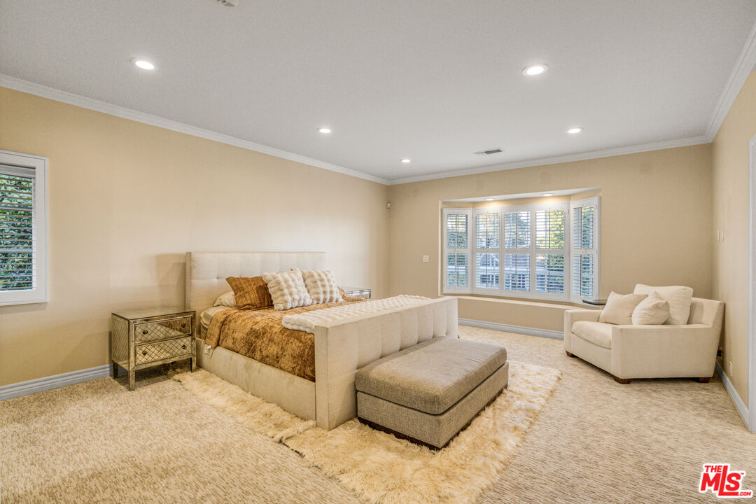 3690 Crownridge Drive Sherman Oaks, CA 91403 - Photo 38 of 55