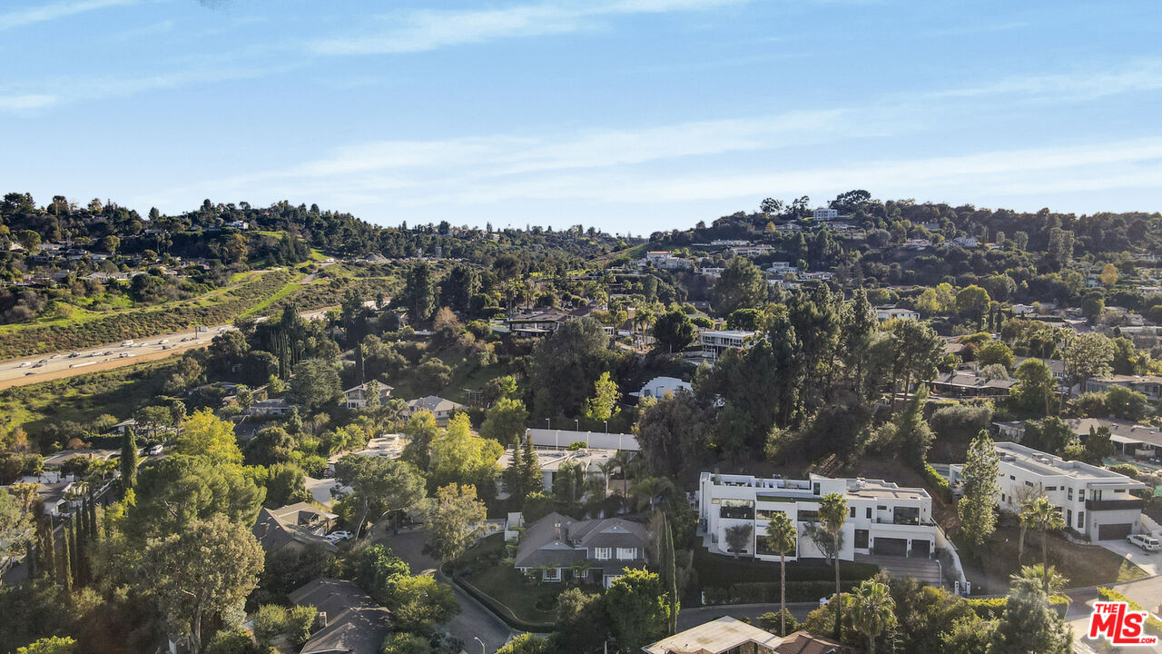 3690 Crownridge Drive Sherman Oaks, CA 91403 - Photo 52 of 55