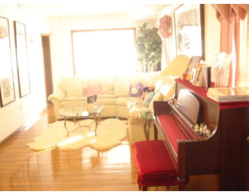 385 Anthony Street Fall River, MA 02721 - Photo 3 of 8 Gallery Image 3