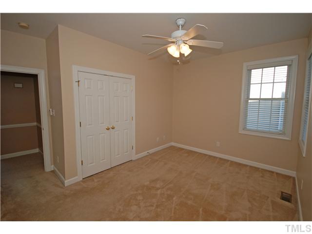 12308 Fieldmist Drive Raleigh, NC 27614 - Photo 22 of 25 First floor bedroom with full bath!