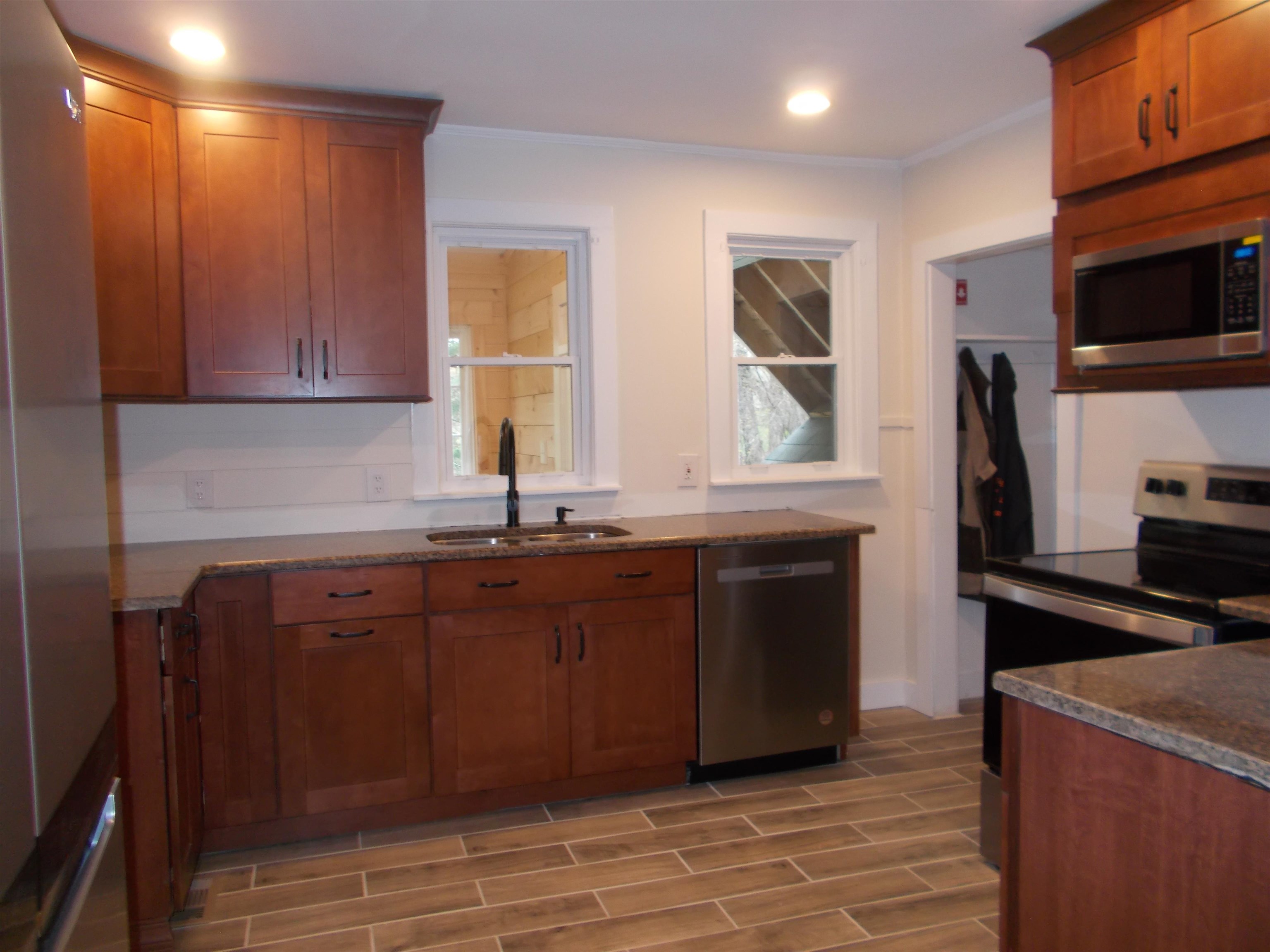 12 Stephens Drive Rochester, NH 03867 - Photo 3 of 15