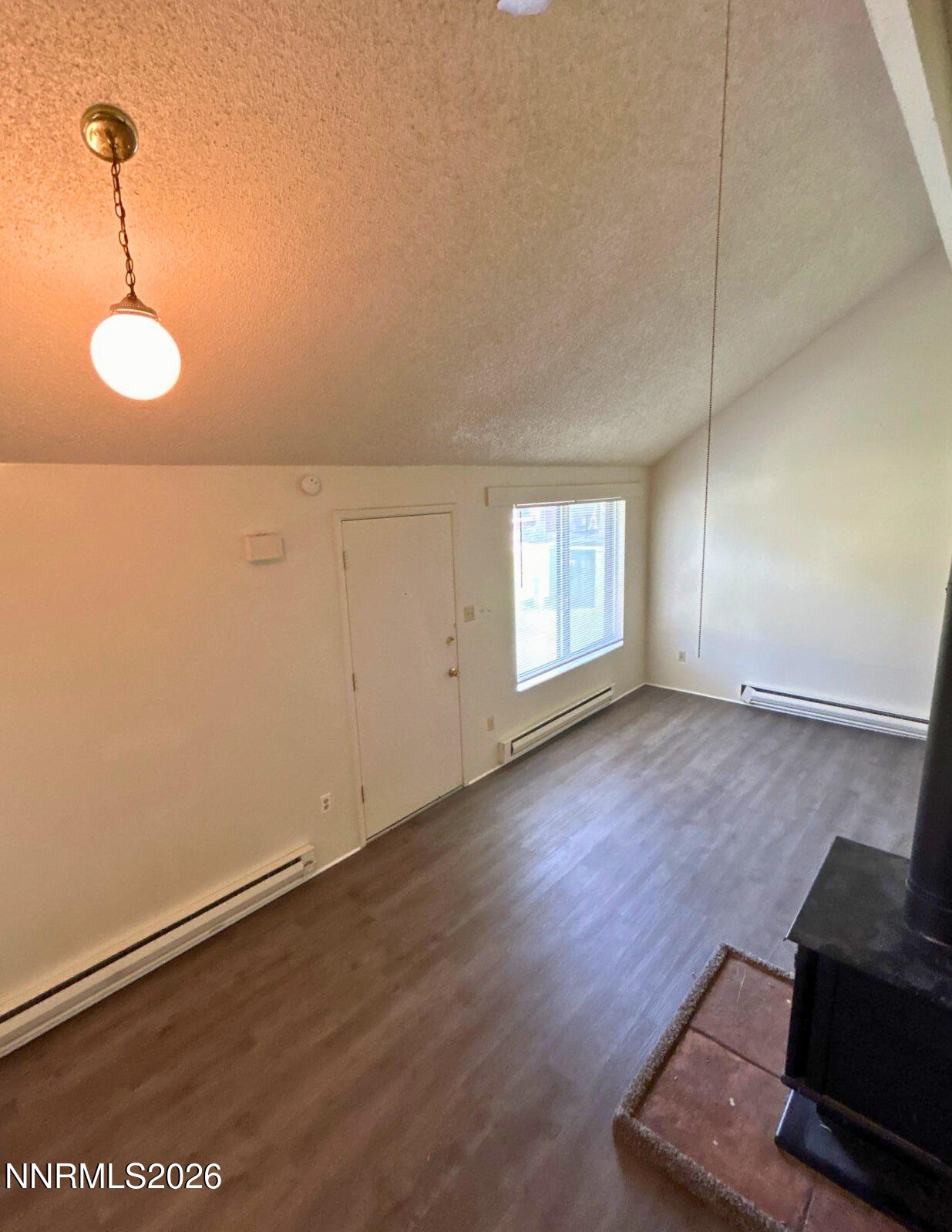 1664 Manchester Way Sparks, NV 89431 - Photo 4 of 11 6b2dca37-7014-4c97-b84b-97694a7740ac