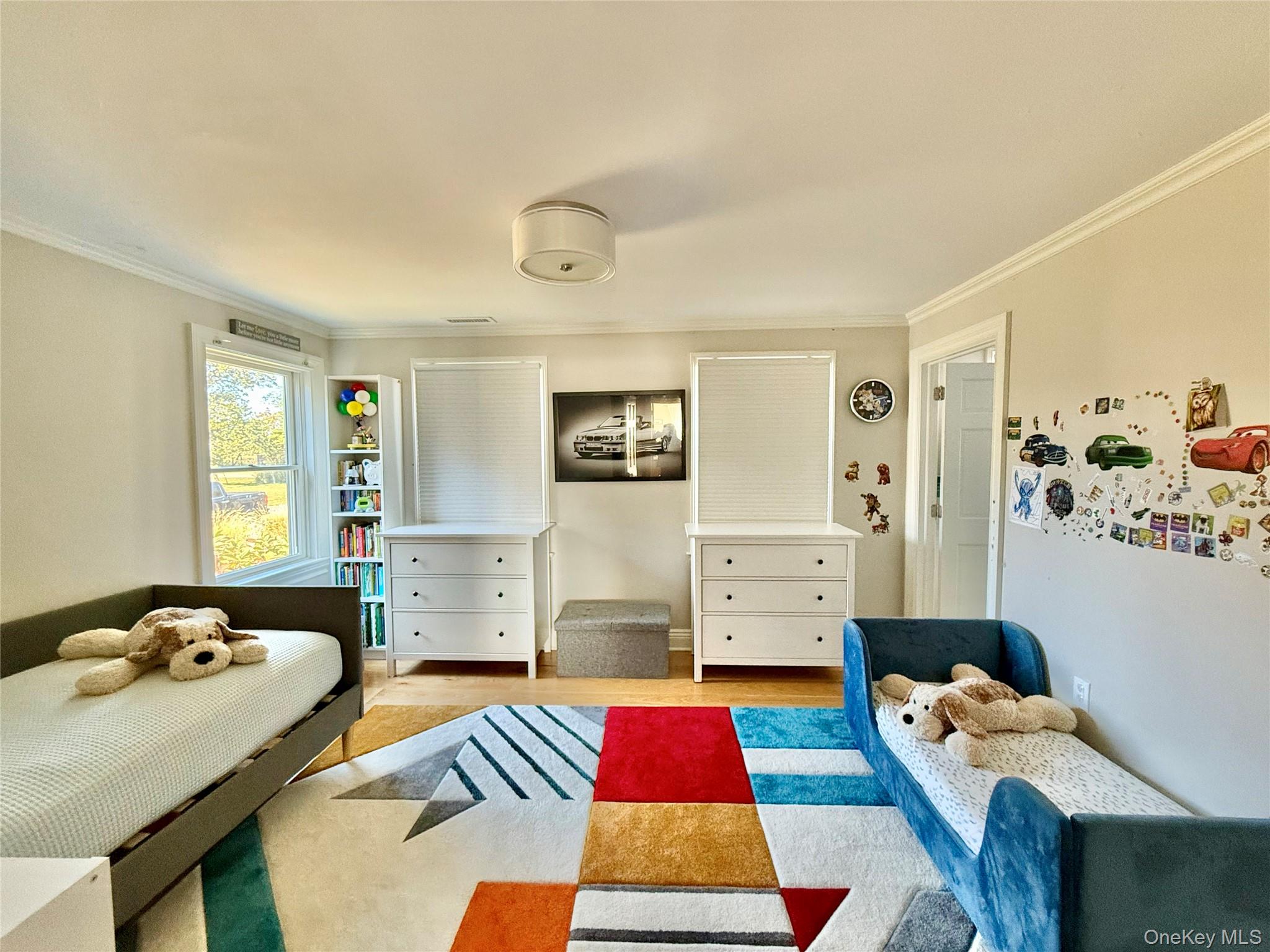 2450 Peters Neck Road Orient, NY 11957 - Photo 15 of 22 2nd first floor ensuite bedroom