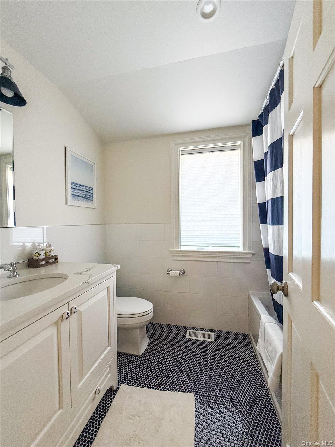 2450 Peters Neck Road Orient, NY 11957 - Photo 18 of 22 2nd floor bathroom