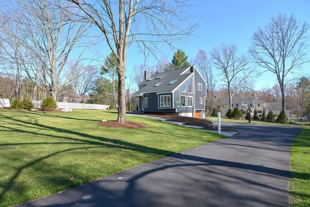 2 Dover Farm Road Medfield, MA 02052 - Photo 4 of 36 Gallery Image 4