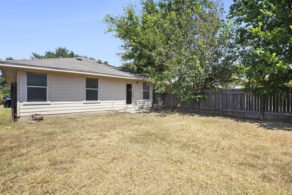 3201 Wickham Lane Austin, TX 78725 - Photo 19 of 20