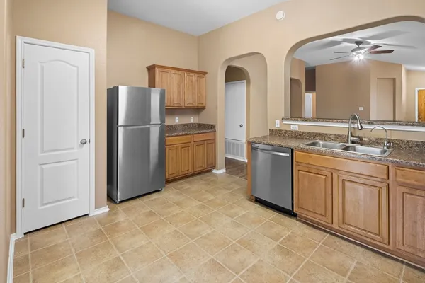 $1,900 | 3201 Wickham Lane, Austin, TX 78725