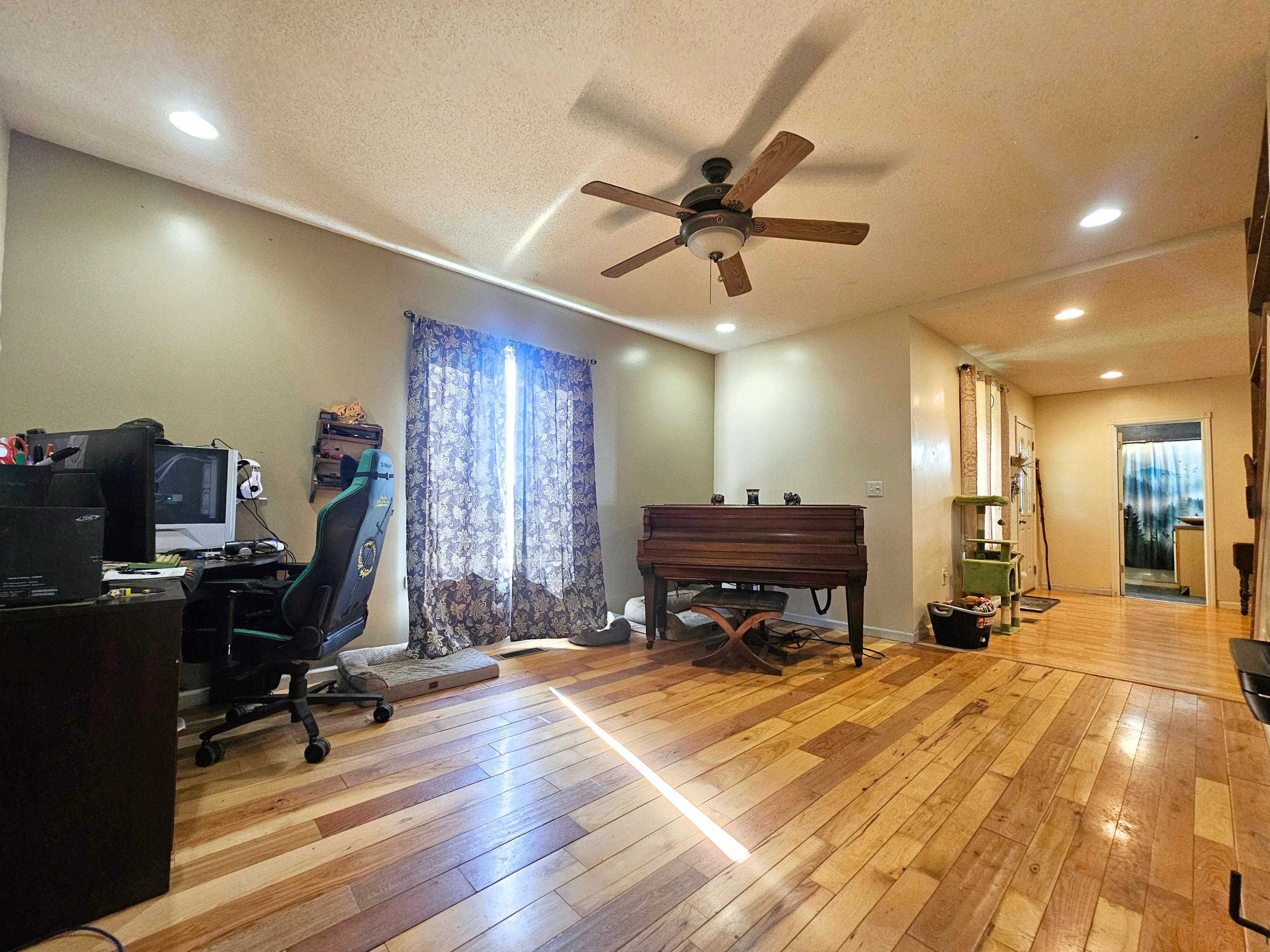 10481 State Road Millington, MI 48746 - Photo 23 of 53 50178912-20bc4b77-463e-42bc-b1b2-c5caed5718ed.JPG