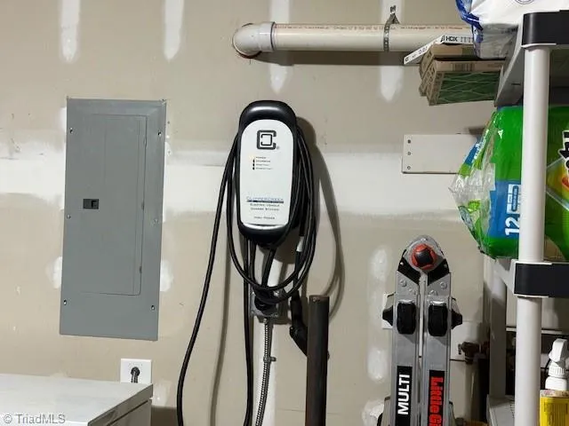 $2,995 | 648 Meadowlark Drive, Winston-Salem, NC 27106