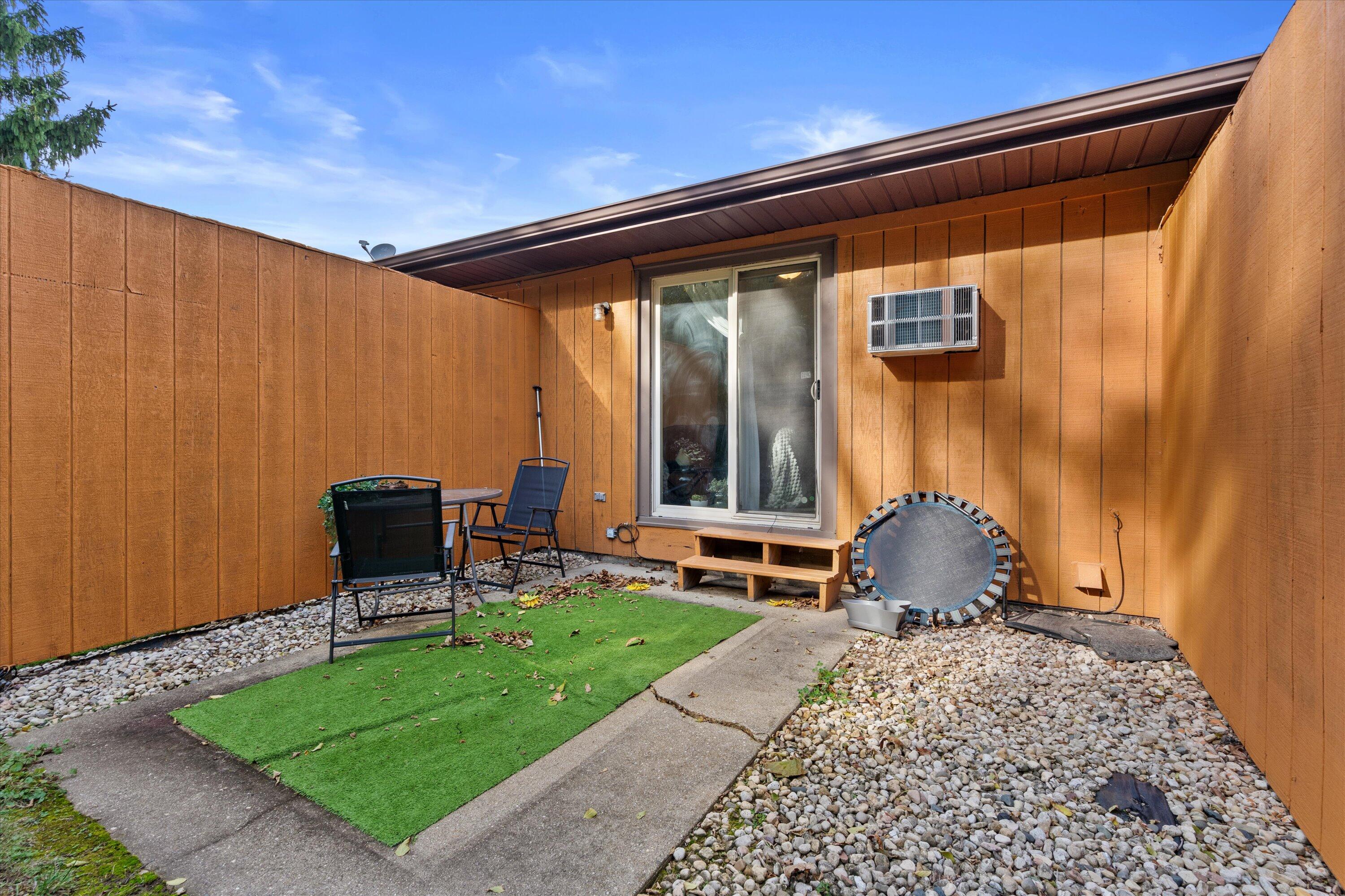 643 Meadow Lane Burlington, WI 53105 - Photo 15 of 19 23-DSC05589