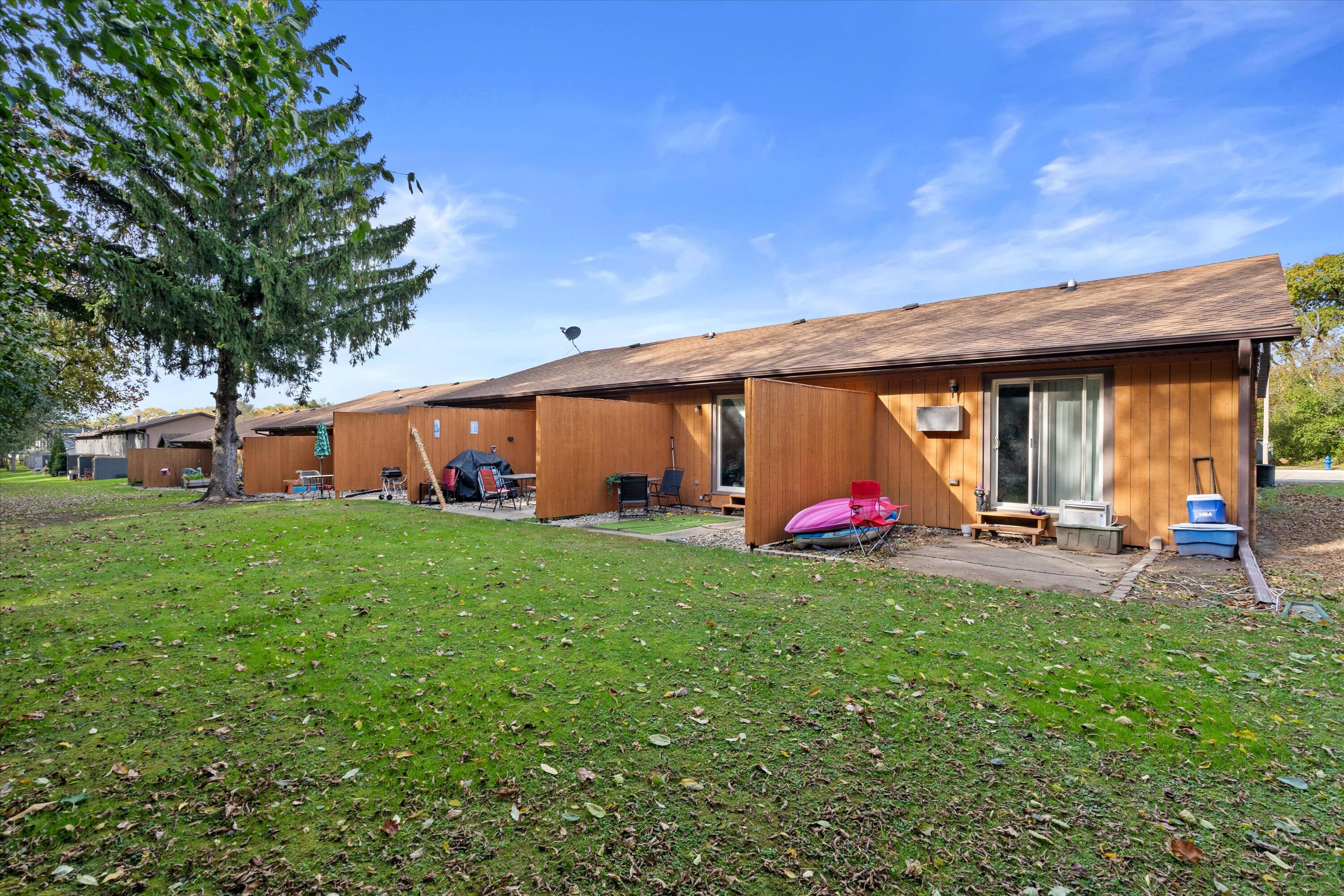 643 Meadow Lane Burlington, WI 53105 - Photo 16 of 19 24-DSC05595