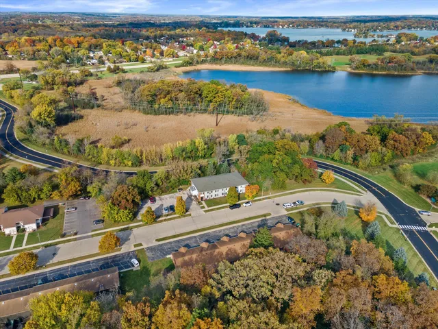 $1,495,000 | 643 Meadow Lane, Burlington, WI 53105