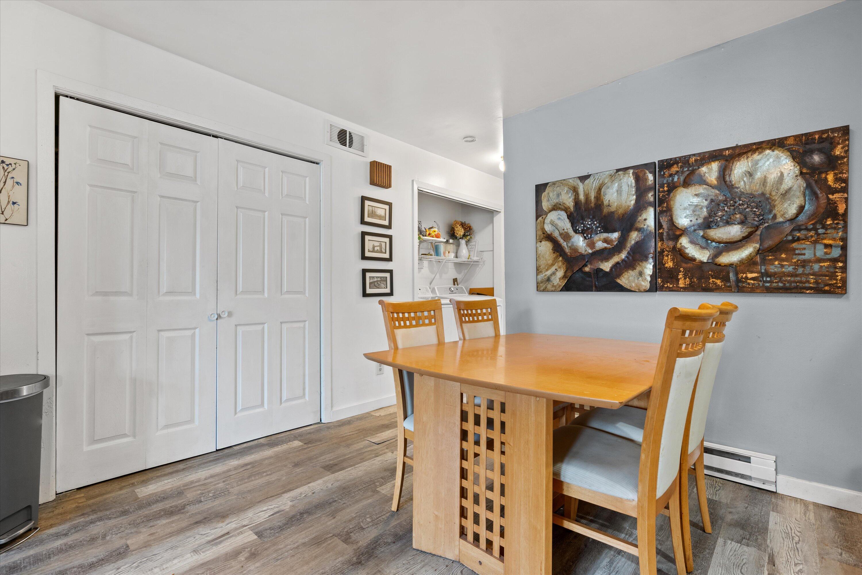 643 Meadow Lane Burlington, WI 53105 - Photo 9 of 19 15-DSC05544