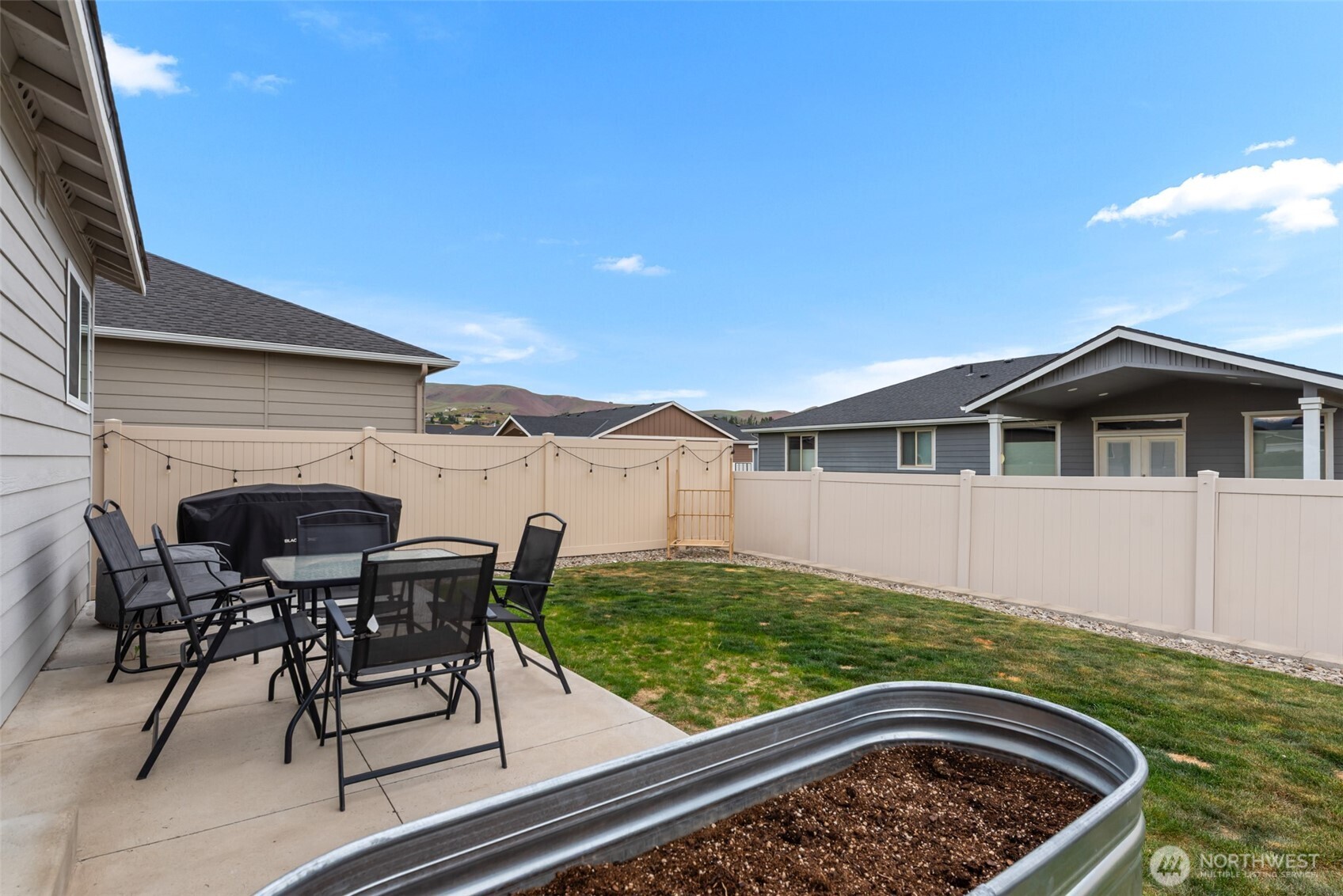 282 Emma Drive Wenatchee, WA 98801 - Photo 29 of 38 a view of outdoor space yard and patio