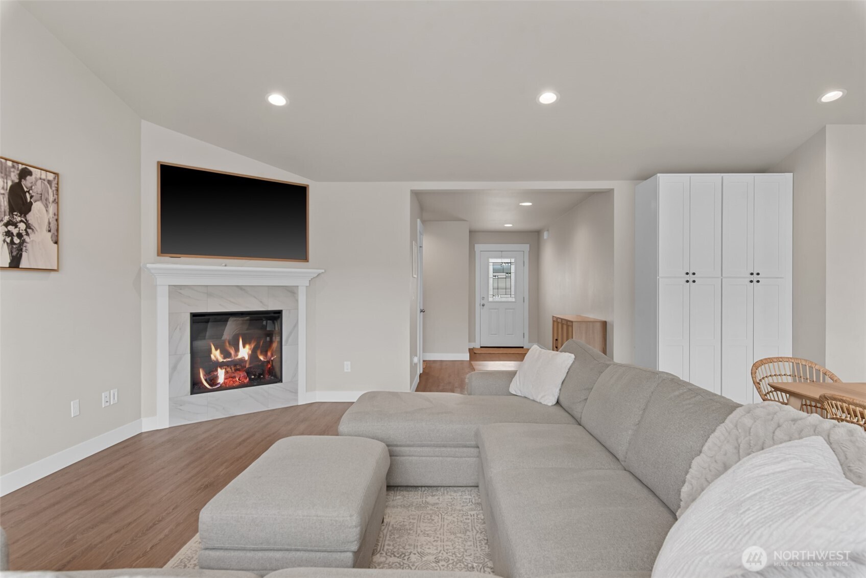 282 Emma Drive Wenatchee, WA 98801 - Photo 4 of 38 a living room with furniture and a fireplace