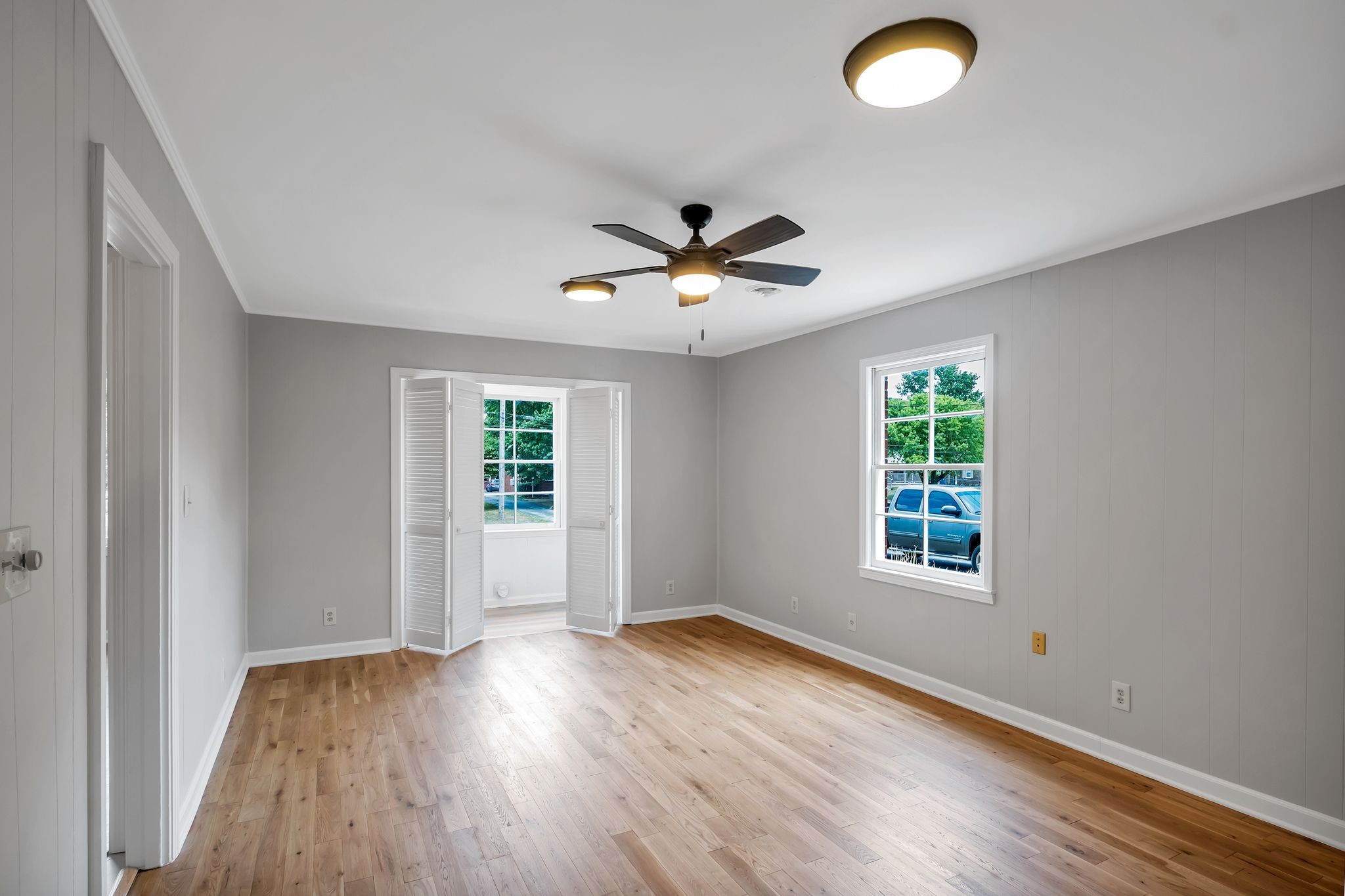 217 Stonewall Road Columbia, TN 38401 - Photo 12 of 33 Bonus Room with view of Laundry Room