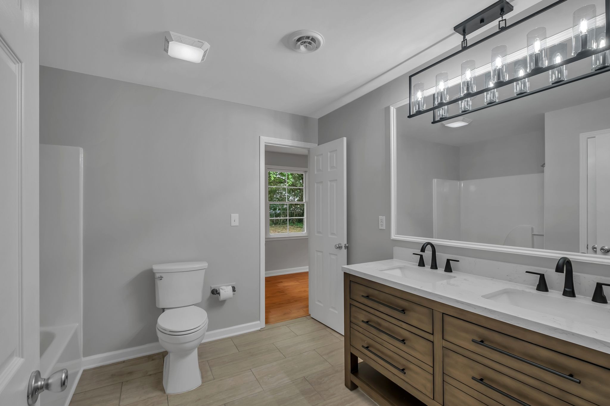 217 Stonewall Road Columbia, TN 38401 - Photo 16 of 33 Master Bath with double vanity , new toilet and flooring