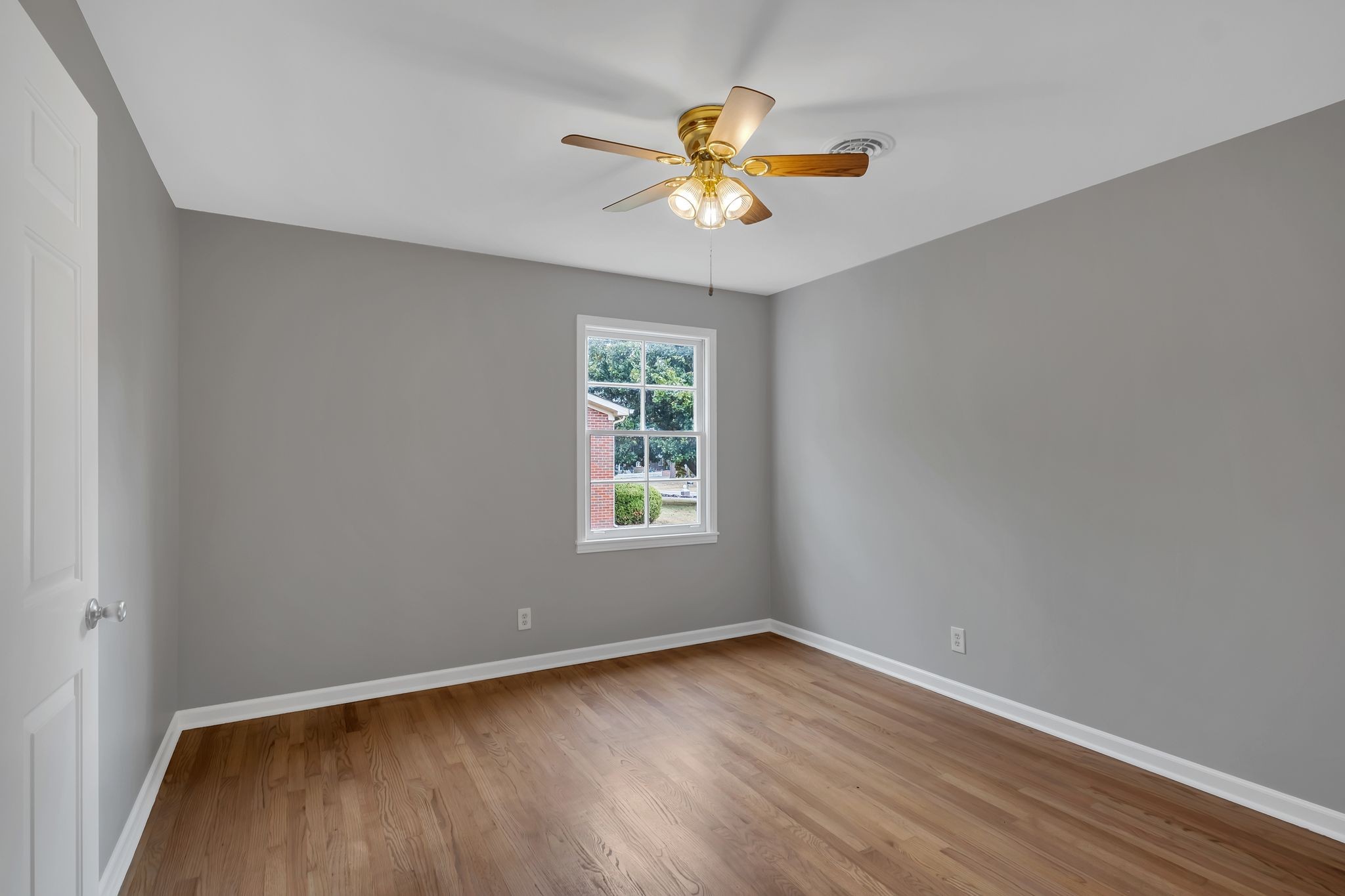 217 Stonewall Road Columbia, TN 38401 - Photo 21 of 33 Bedroom #2 has 1/2 bath