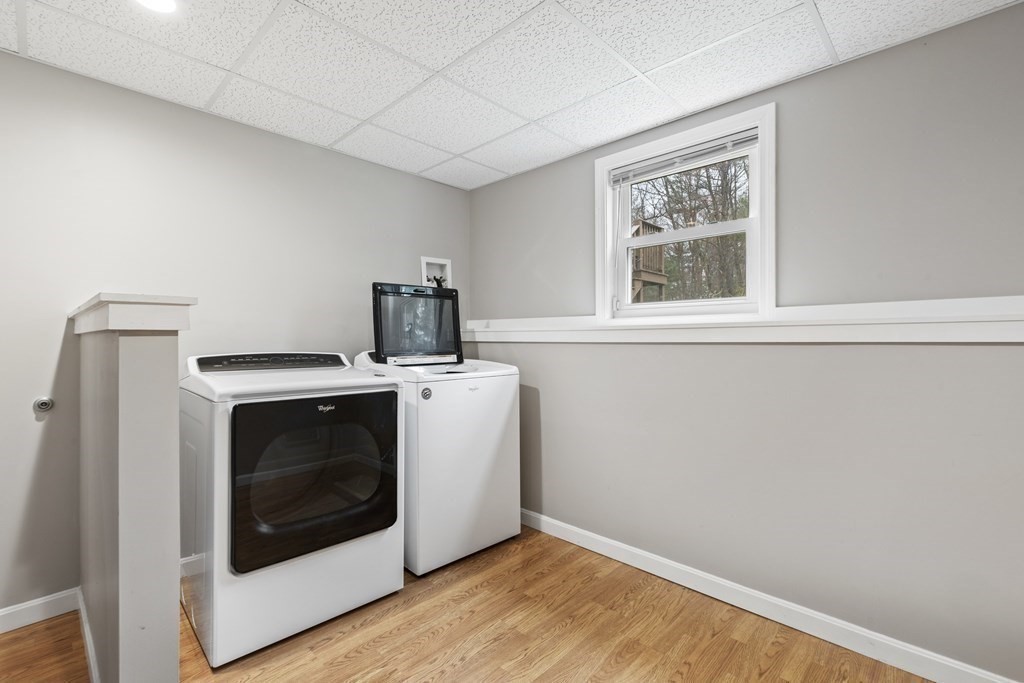 89 Richmond Road Freetown, MA 02702 - Photo 21 of 31 a utility room with dryer and washer