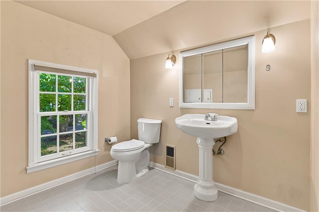 5325 Norwood Road Fairway, KS 66205 - Photo 29 of 40 Gallery Image 29