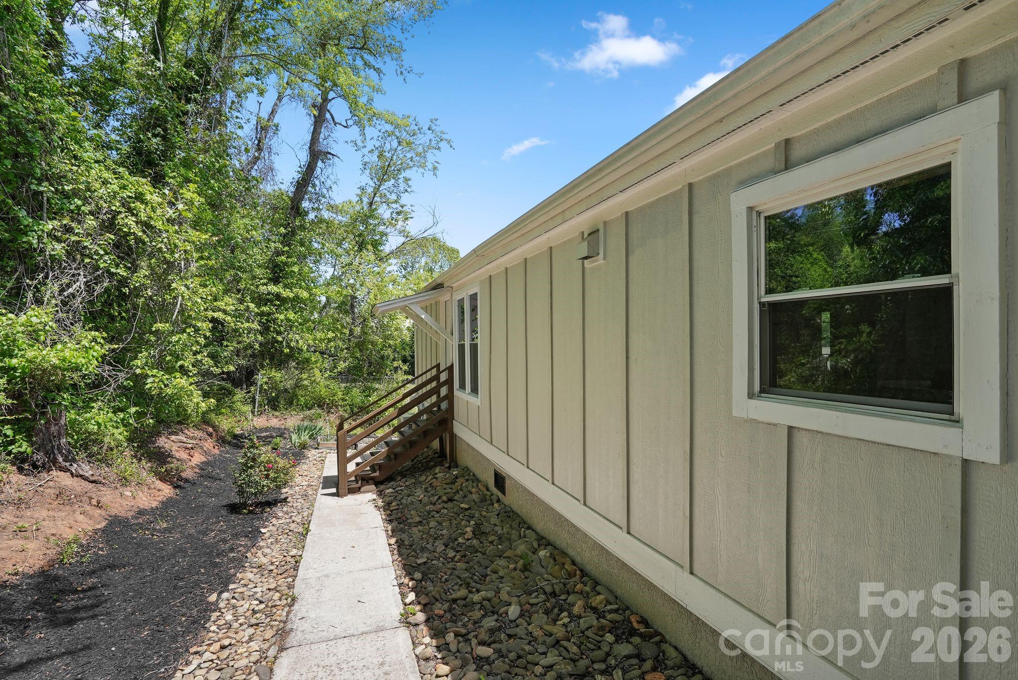 421 Emma Road Asheville, NC 28806 - Photo 23 of 38 Gallery Image 23