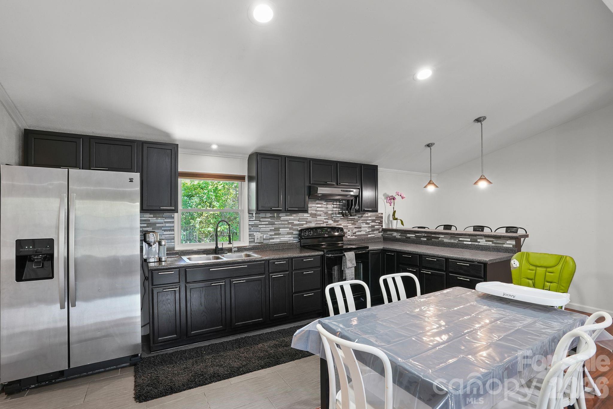 421 Emma Road Asheville, NC 28806 - Photo 8 of 38 Gallery Image 8