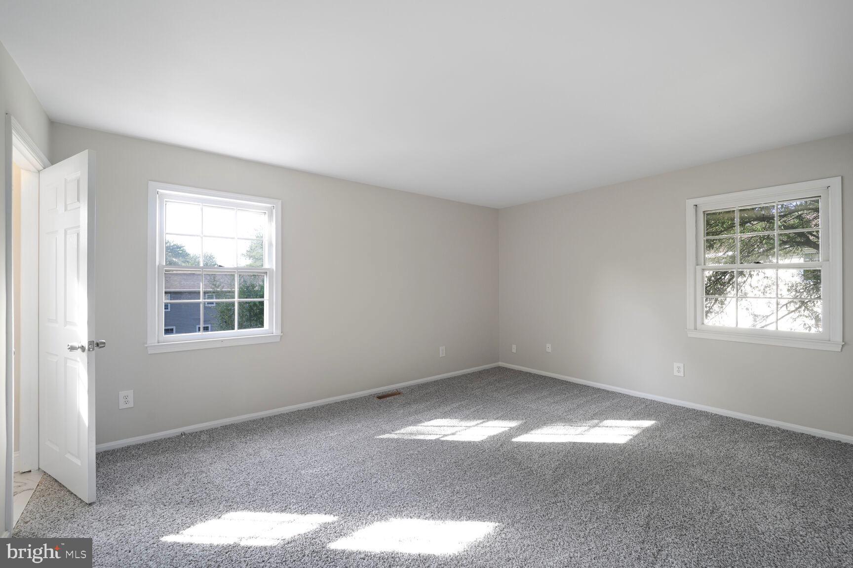 13802 Poplar Tree Road Chantilly, VA 20151 - Photo 33 of 61 a view of room with window