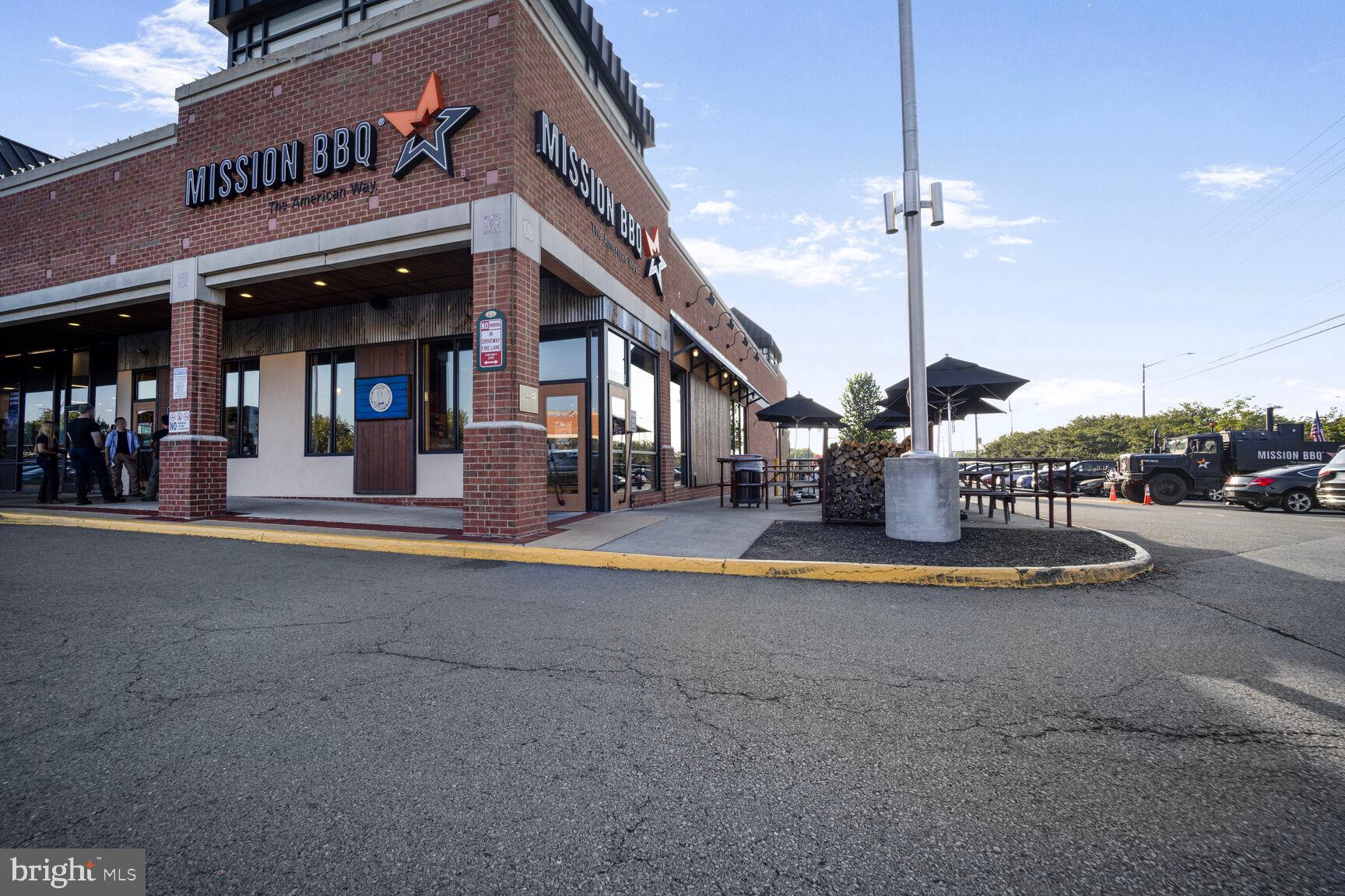13802 Poplar Tree Road Chantilly, VA 20151 - Photo 58 of 61 a view of a building with street view