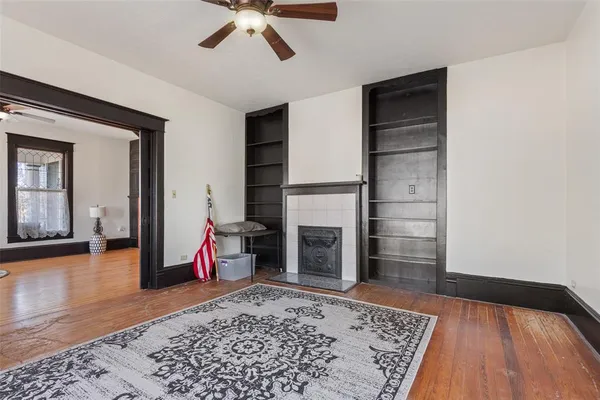 a view of a livingroom with a fireplace