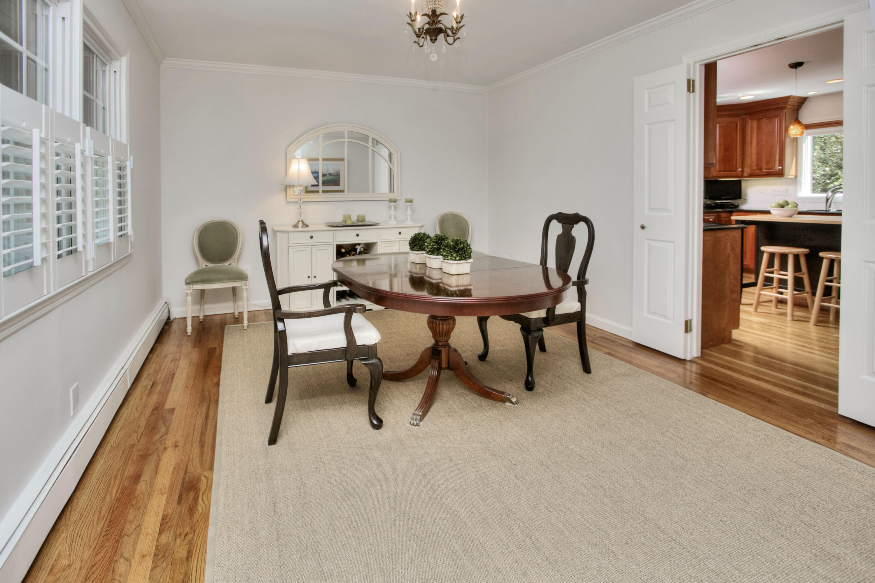 20 Hollow Tree Ridge Road Darien, CT 06820 - Photo 7 of 25 a workspace with furniture and window