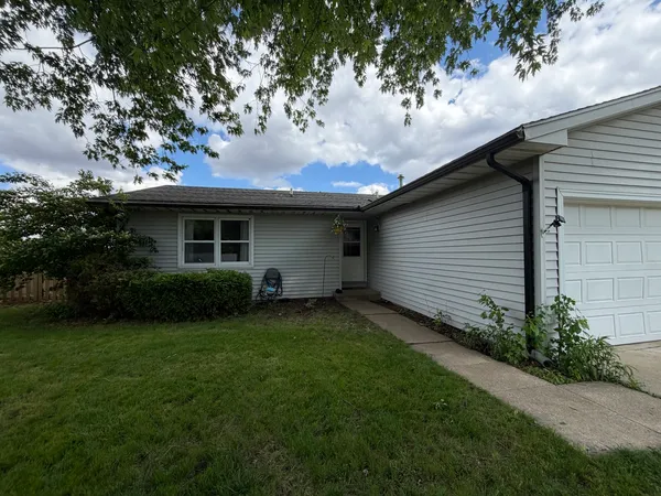 $210,000 | 1304 Greenridge Drive, Urbana, IL 61802