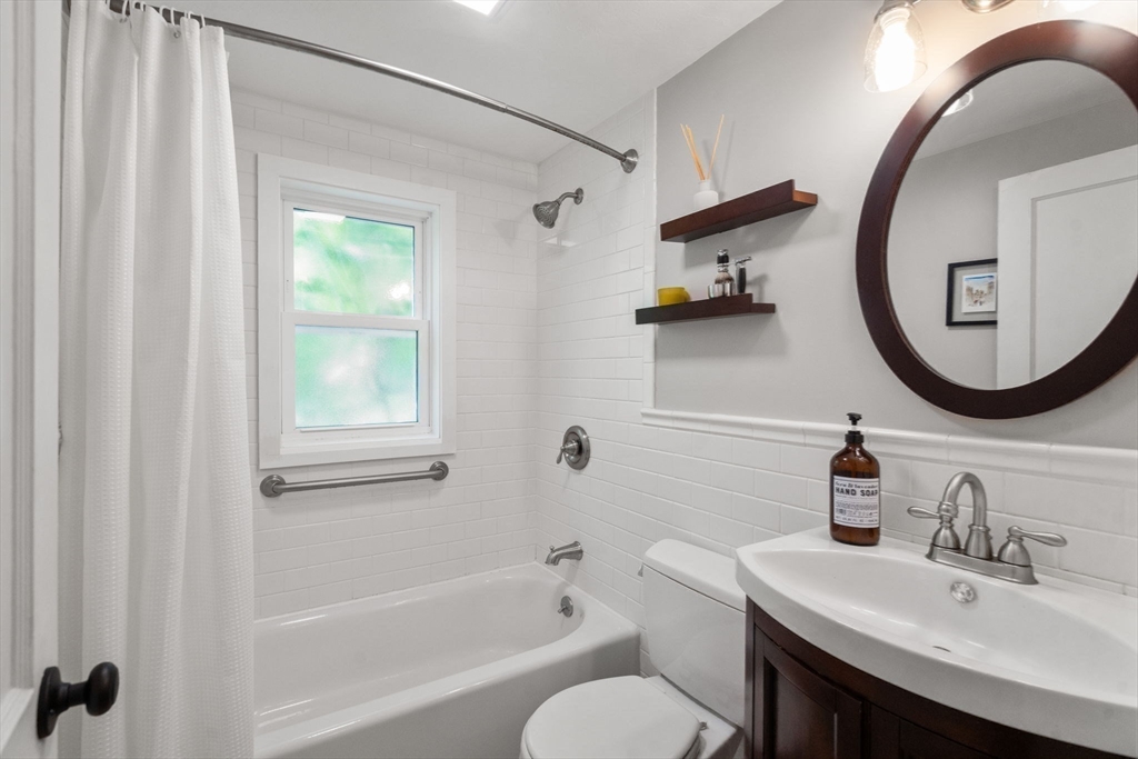 153 Prospect Street Ashland, MA 01721 - Photo 16 of 40