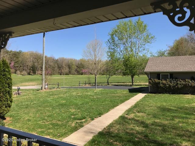 152 Turkey Hollow Road Cub Run, KY 42729 - Photo 15 of 38 front porch view