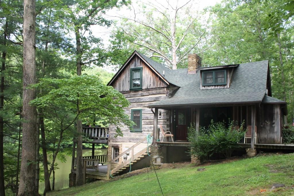 2036 Country Club Road Nashville, IN 47448 - Photo 1 of 25 Gallery Image 1