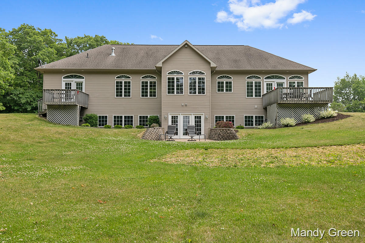 4057 River Ridge Lyons, MI 48851 - Photo 3 of 59 IMG_1037