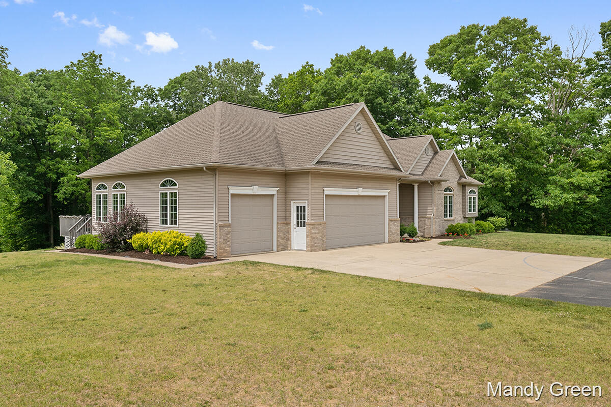 4057 River Ridge Lyons, MI 48851 - Photo 4 of 59 IMG_1002