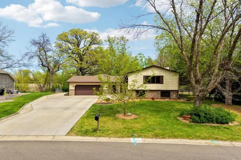 $535,000 | 2890 Zanzibar Lane North, Plymouth, MN 55447