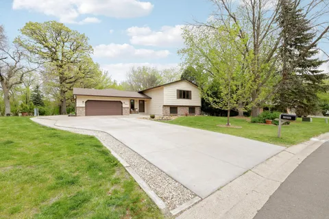 $535,000 | 2890 Zanzibar Lane North, Plymouth, MN 55447