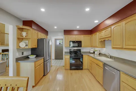 $535,000 | 2890 Zanzibar Lane North, Plymouth, MN 55447